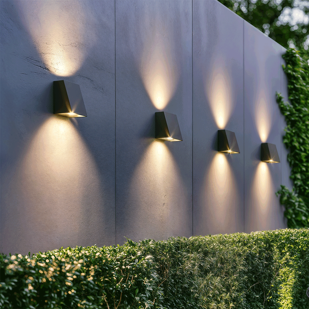 Lucien LED solar wall lamp