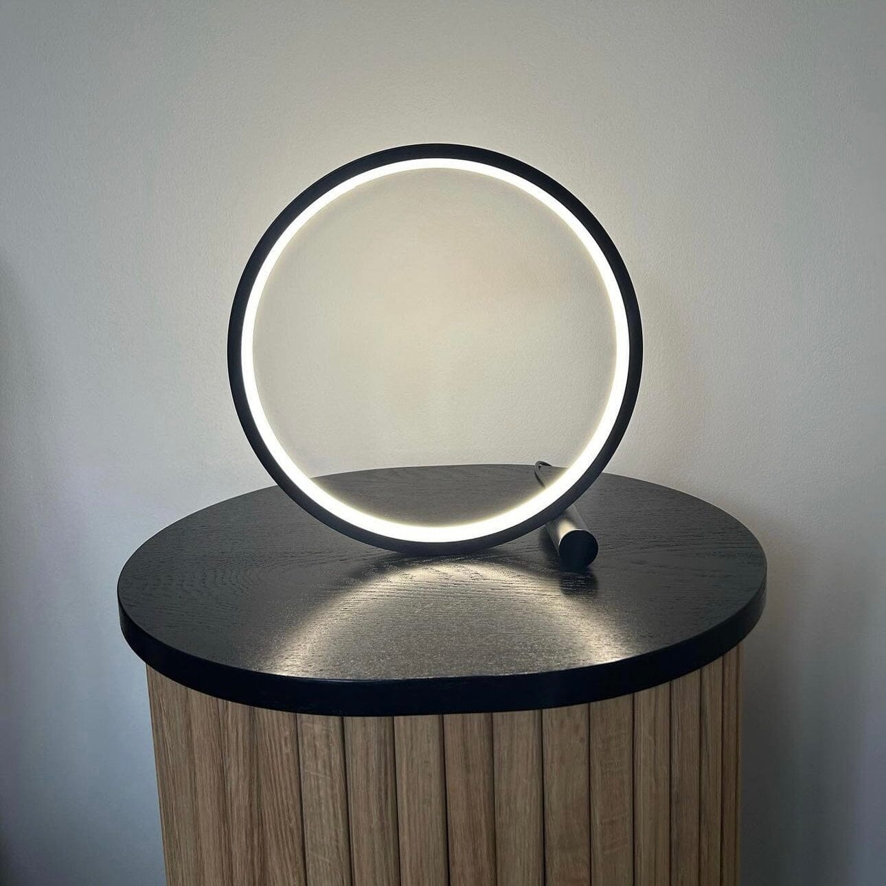 NYRA Circle LED Touch sensitive Lamp