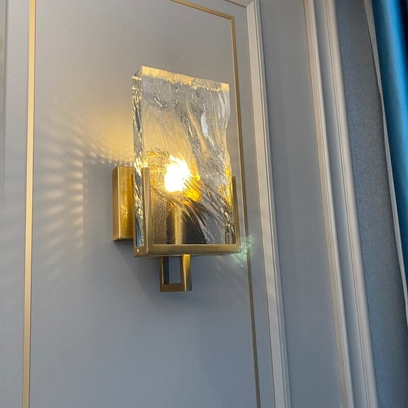 Amorium Wall Lamp