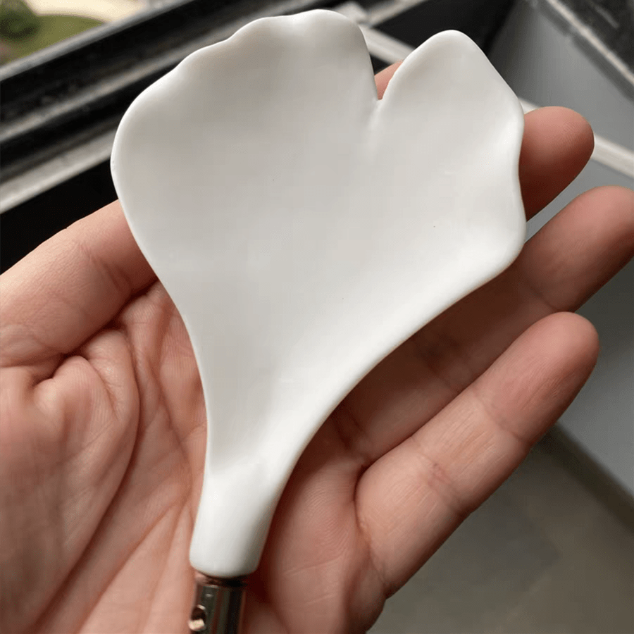 NYRA Porcelain Leaves Pendant