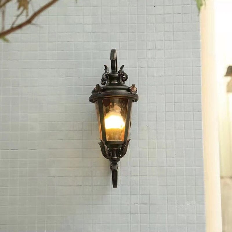 Royal CourtYard Lamp